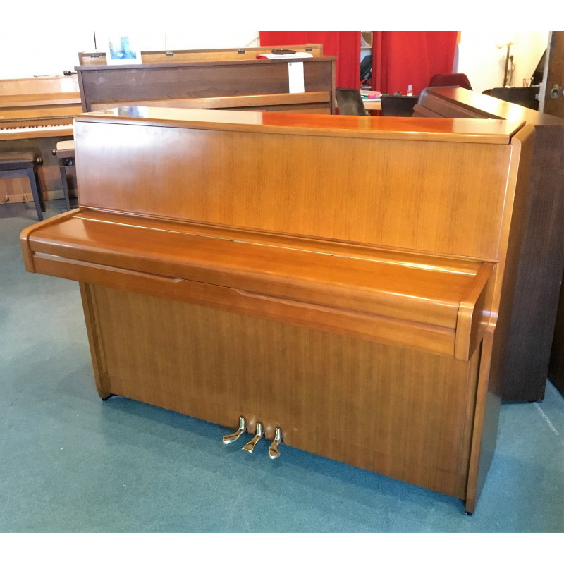 Piano Droit YAMAHA M J noyer satiné