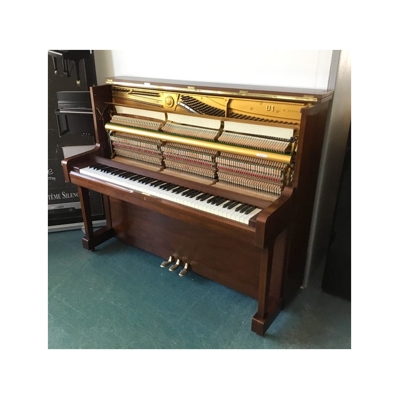 Piano Droit YAMAHA U cm Noyer satiné