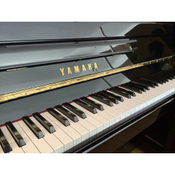 Piano droit YAMAHA P116 Silent Noir Brillant 116 cm